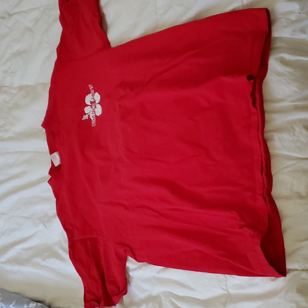 TJS Men/Women Size S Red T-shirt